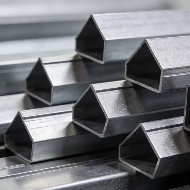 Ostrá rohová čtvercová trubka